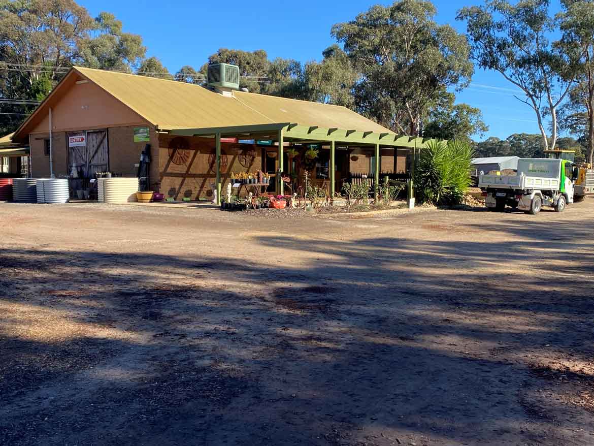 gravel pebbles shade cloth display bendigo 1